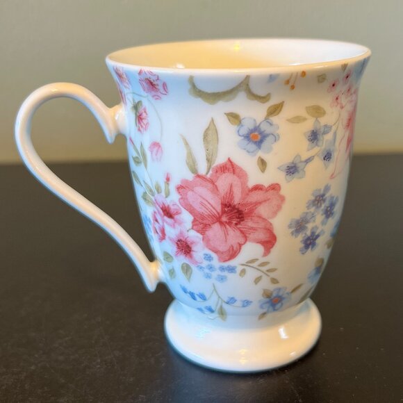 Two (2) WHITTARD OF CHELSEA Fine Bone China Floral 🌸 Footed Tea Cups ~ England - Picture 4 of 9